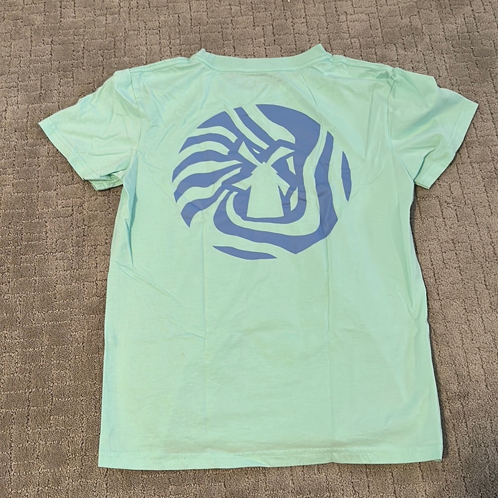 Dutch Bros Women’s tee shirt. Medium. Mint color.